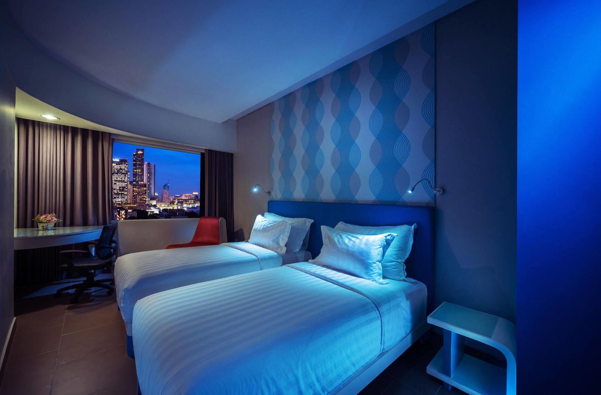 Blue Sky Hotel Petamburan Jakarta Kültér fotó