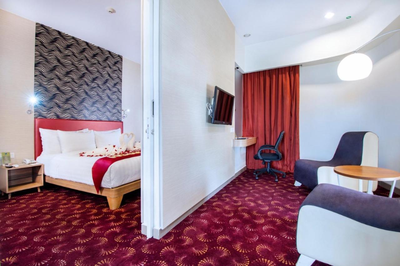 Blue Sky Hotel Petamburan Jakarta Kültér fotó